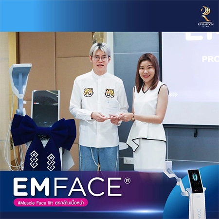 Rasmibhum Clinic organizes training on EMFACE muscle tightening machine.
